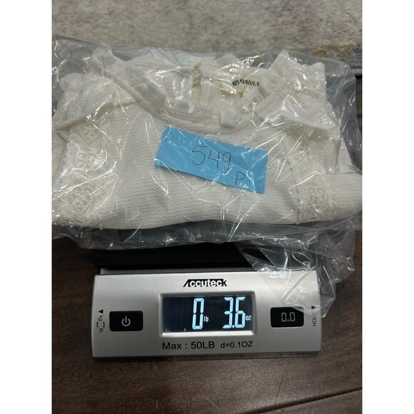 Monteau Los Angeles Womens White Medium Lace Trim Flutter Sleeve Top Sz Medium - Picture 9 of 9